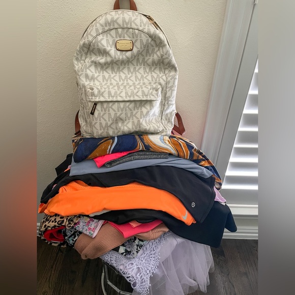 Hi there 👋🏽 - Picture 2 of 3